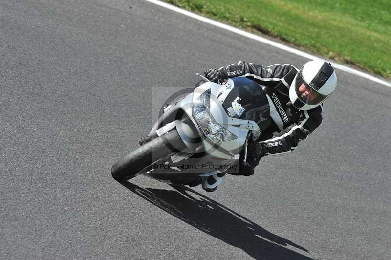Motorcycle action photographs;Trackday digital images;cadwell;cadwell park photographs;event digital images;eventdigitalimages;motor racing louth lincolnshire;no limits trackdays;peter wileman photography;trackday;trackday photos
