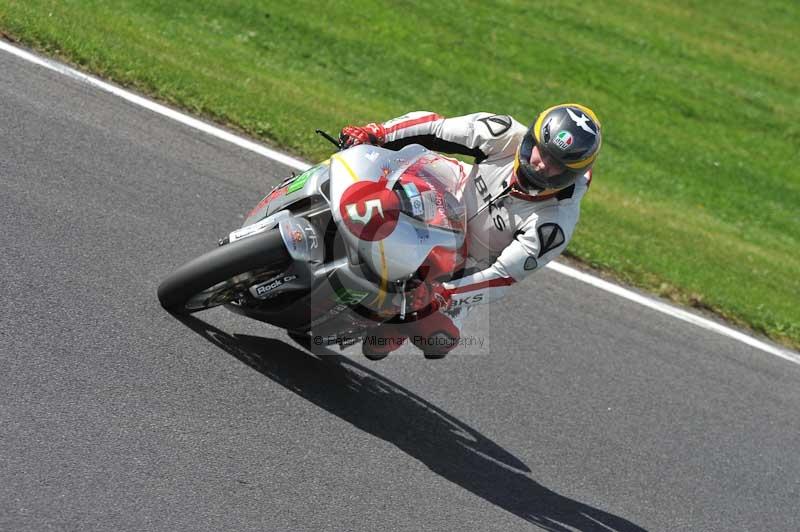 Motorcycle action photographs;Trackday digital images;cadwell;cadwell park photographs;event digital images;eventdigitalimages;motor racing louth lincolnshire;no limits trackdays;peter wileman photography;trackday;trackday photos