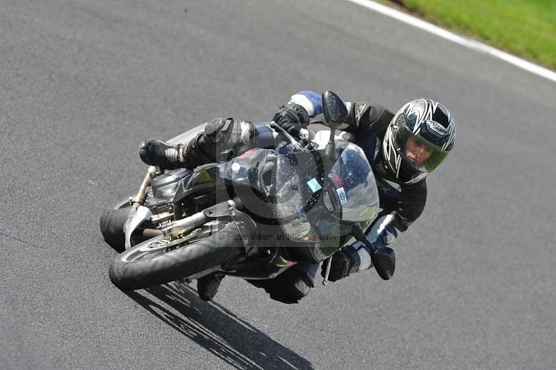 Motorcycle action photographs;Trackday digital images;cadwell;cadwell park photographs;event digital images;eventdigitalimages;motor racing louth lincolnshire;no limits trackdays;peter wileman photography;trackday;trackday photos