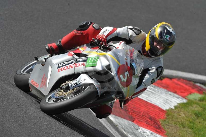 Motorcycle action photographs;Trackday digital images;cadwell;cadwell park photographs;event digital images;eventdigitalimages;motor racing louth lincolnshire;no limits trackdays;peter wileman photography;trackday;trackday photos