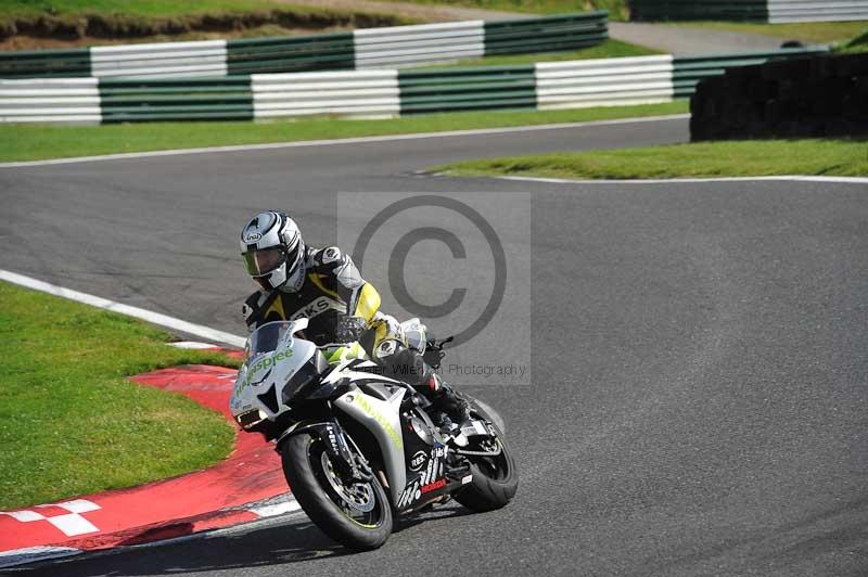 Motorcycle action photographs;Trackday digital images;cadwell;cadwell park photographs;event digital images;eventdigitalimages;motor racing louth lincolnshire;no limits trackdays;peter wileman photography;trackday;trackday photos