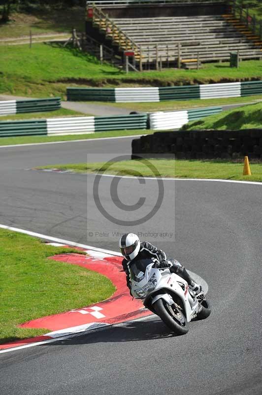 Motorcycle action photographs;Trackday digital images;cadwell;cadwell park photographs;event digital images;eventdigitalimages;motor racing louth lincolnshire;no limits trackdays;peter wileman photography;trackday;trackday photos