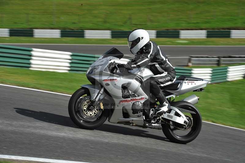 Motorcycle action photographs;Trackday digital images;cadwell;cadwell park photographs;event digital images;eventdigitalimages;motor racing louth lincolnshire;no limits trackdays;peter wileman photography;trackday;trackday photos