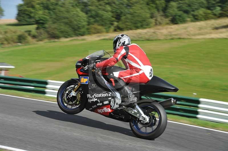 Motorcycle action photographs;Trackday digital images;cadwell;cadwell park photographs;event digital images;eventdigitalimages;motor racing louth lincolnshire;no limits trackdays;peter wileman photography;trackday;trackday photos