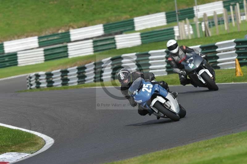 Motorcycle action photographs;Trackday digital images;cadwell;cadwell park photographs;event digital images;eventdigitalimages;motor racing louth lincolnshire;no limits trackdays;peter wileman photography;trackday;trackday photos