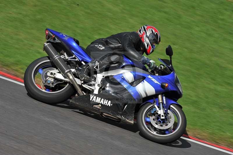 Motorcycle action photographs;Trackday digital images;cadwell;cadwell park photographs;event digital images;eventdigitalimages;motor racing louth lincolnshire;no limits trackdays;peter wileman photography;trackday;trackday photos