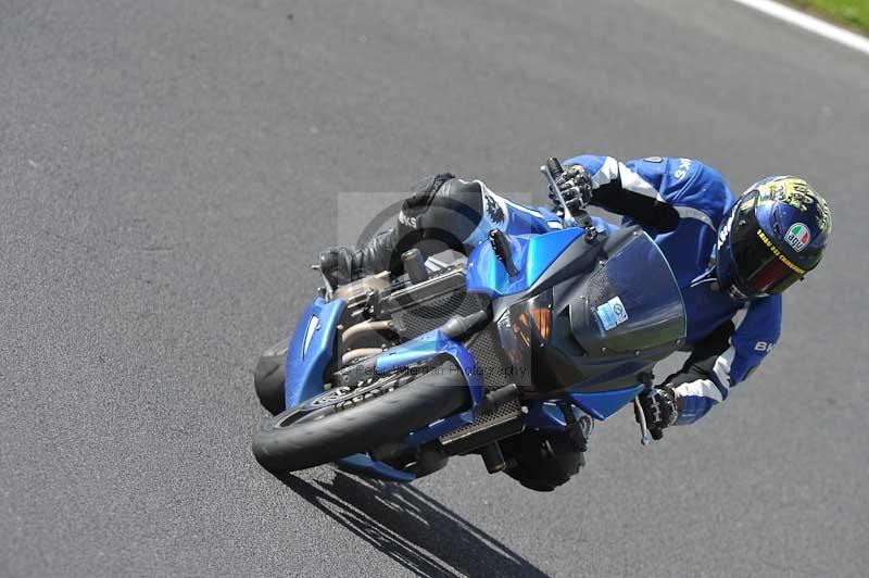 Motorcycle action photographs;Trackday digital images;cadwell;cadwell park photographs;event digital images;eventdigitalimages;motor racing louth lincolnshire;no limits trackdays;peter wileman photography;trackday;trackday photos