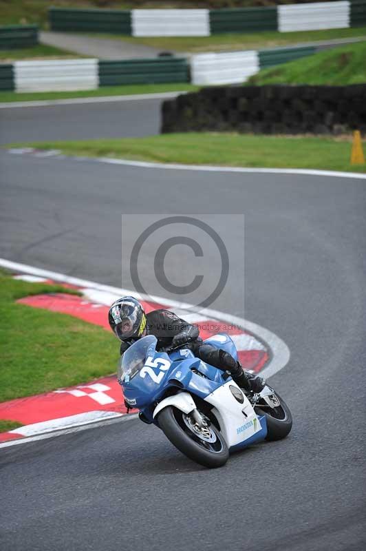 Motorcycle action photographs;Trackday digital images;cadwell;cadwell park photographs;event digital images;eventdigitalimages;motor racing louth lincolnshire;no limits trackdays;peter wileman photography;trackday;trackday photos