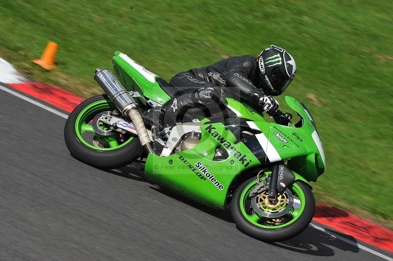 Motorcycle action photographs;Trackday digital images;cadwell;cadwell park photographs;event digital images;eventdigitalimages;motor racing louth lincolnshire;no limits trackdays;peter wileman photography;trackday;trackday photos