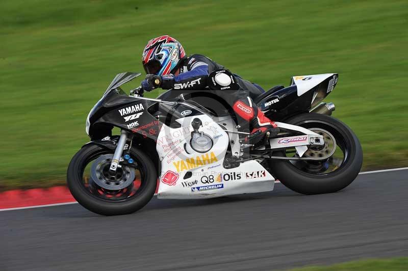 Motorcycle action photographs;Trackday digital images;cadwell;cadwell park photographs;event digital images;eventdigitalimages;motor racing louth lincolnshire;no limits trackdays;peter wileman photography;trackday;trackday photos