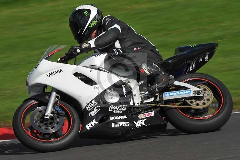 Motorcycle action photographs;Trackday digital images;cadwell;cadwell park photographs;event digital images;eventdigitalimages;motor racing louth lincolnshire;no limits trackdays;peter wileman photography;trackday;trackday photos
