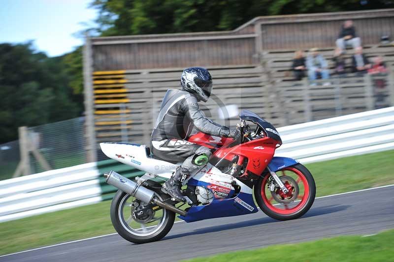 Motorcycle action photographs;Trackday digital images;cadwell;cadwell park photographs;event digital images;eventdigitalimages;motor racing louth lincolnshire;no limits trackdays;peter wileman photography;trackday;trackday photos