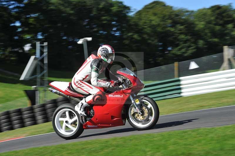 Motorcycle action photographs;Trackday digital images;cadwell;cadwell park photographs;event digital images;eventdigitalimages;motor racing louth lincolnshire;no limits trackdays;peter wileman photography;trackday;trackday photos