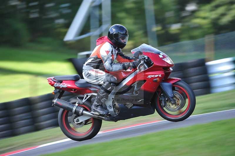 Motorcycle action photographs;Trackday digital images;cadwell;cadwell park photographs;event digital images;eventdigitalimages;motor racing louth lincolnshire;no limits trackdays;peter wileman photography;trackday;trackday photos