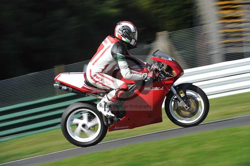 Motorcycle action photographs;Trackday digital images;cadwell;cadwell park photographs;event digital images;eventdigitalimages;motor racing louth lincolnshire;no limits trackdays;peter wileman photography;trackday;trackday photos