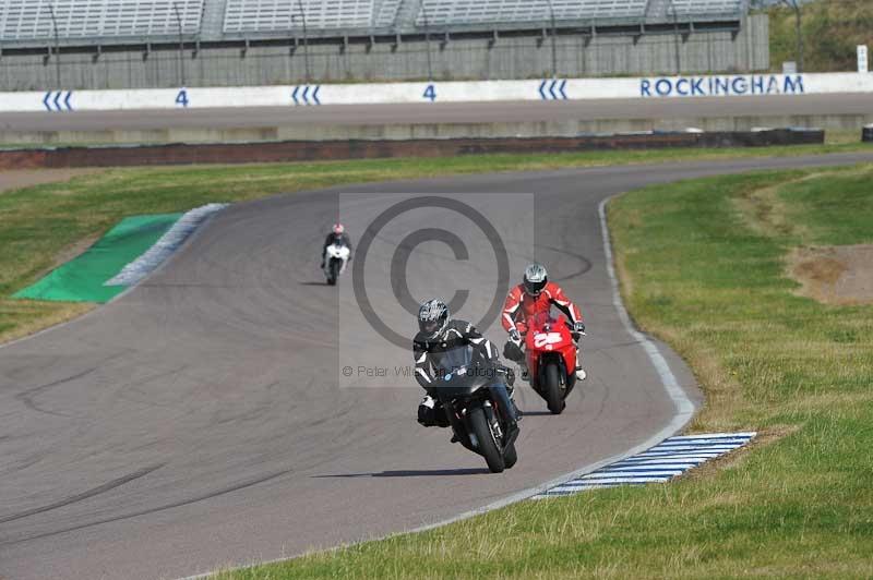 Rockingham no limits trackday;enduro digital images;event digital images;eventdigitalimages;no limits trackdays;peter wileman photography;racing digital images;rockingham raceway northamptonshire;rockingham trackday photographs;trackday digital images;trackday photos