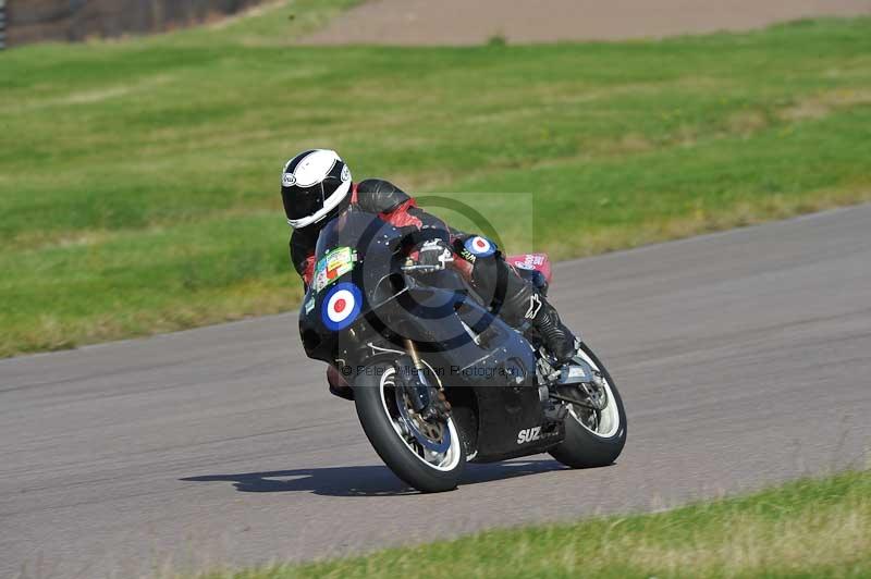 Rockingham no limits trackday;enduro digital images;event digital images;eventdigitalimages;no limits trackdays;peter wileman photography;racing digital images;rockingham raceway northamptonshire;rockingham trackday photographs;trackday digital images;trackday photos