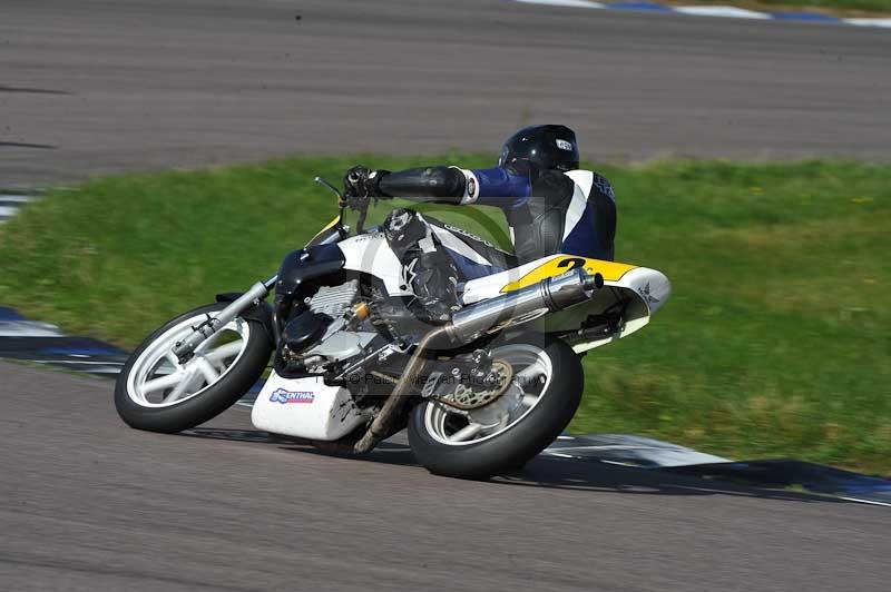 Rockingham no limits trackday;enduro digital images;event digital images;eventdigitalimages;no limits trackdays;peter wileman photography;racing digital images;rockingham raceway northamptonshire;rockingham trackday photographs;trackday digital images;trackday photos