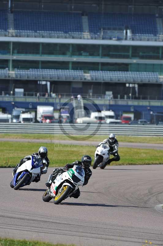 Rockingham no limits trackday;enduro digital images;event digital images;eventdigitalimages;no limits trackdays;peter wileman photography;racing digital images;rockingham raceway northamptonshire;rockingham trackday photographs;trackday digital images;trackday photos