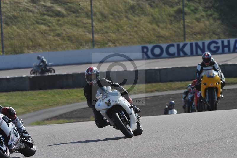 Rockingham no limits trackday;enduro digital images;event digital images;eventdigitalimages;no limits trackdays;peter wileman photography;racing digital images;rockingham raceway northamptonshire;rockingham trackday photographs;trackday digital images;trackday photos