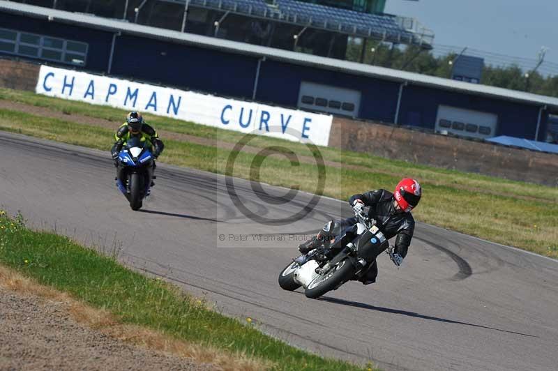 Rockingham no limits trackday;enduro digital images;event digital images;eventdigitalimages;no limits trackdays;peter wileman photography;racing digital images;rockingham raceway northamptonshire;rockingham trackday photographs;trackday digital images;trackday photos