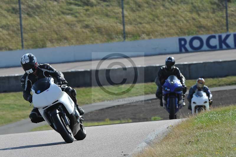 Rockingham no limits trackday;enduro digital images;event digital images;eventdigitalimages;no limits trackdays;peter wileman photography;racing digital images;rockingham raceway northamptonshire;rockingham trackday photographs;trackday digital images;trackday photos