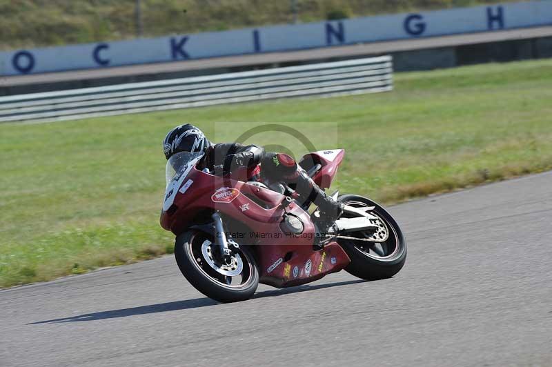 Rockingham no limits trackday;enduro digital images;event digital images;eventdigitalimages;no limits trackdays;peter wileman photography;racing digital images;rockingham raceway northamptonshire;rockingham trackday photographs;trackday digital images;trackday photos