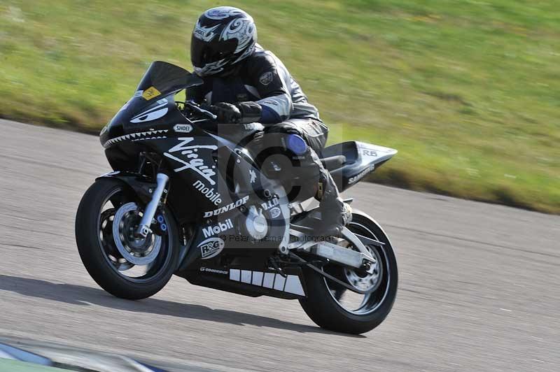 Rockingham no limits trackday;enduro digital images;event digital images;eventdigitalimages;no limits trackdays;peter wileman photography;racing digital images;rockingham raceway northamptonshire;rockingham trackday photographs;trackday digital images;trackday photos