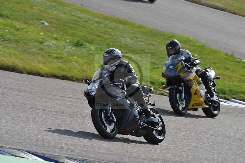 Rockingham no limits trackday;enduro digital images;event digital images;eventdigitalimages;no limits trackdays;peter wileman photography;racing digital images;rockingham raceway northamptonshire;rockingham trackday photographs;trackday digital images;trackday photos