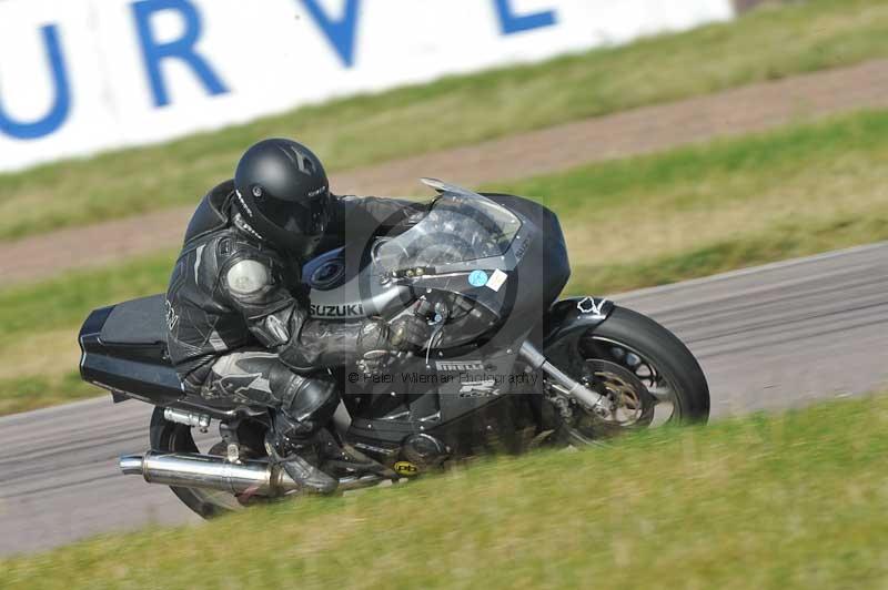 Rockingham no limits trackday;enduro digital images;event digital images;eventdigitalimages;no limits trackdays;peter wileman photography;racing digital images;rockingham raceway northamptonshire;rockingham trackday photographs;trackday digital images;trackday photos