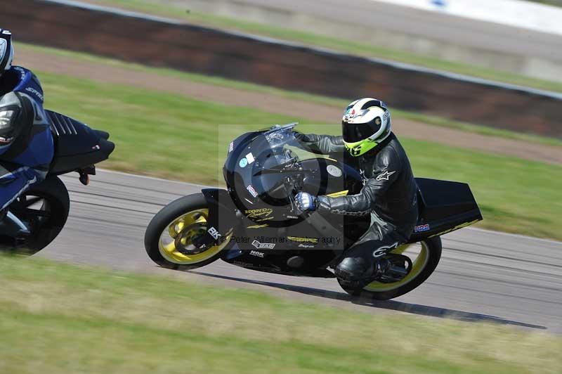 Rockingham no limits trackday;enduro digital images;event digital images;eventdigitalimages;no limits trackdays;peter wileman photography;racing digital images;rockingham raceway northamptonshire;rockingham trackday photographs;trackday digital images;trackday photos