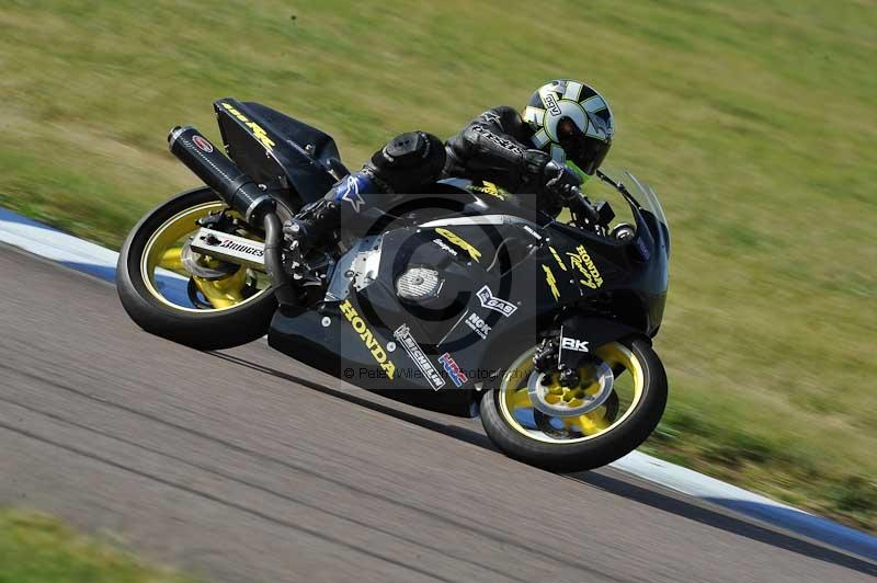 Rockingham no limits trackday;enduro digital images;event digital images;eventdigitalimages;no limits trackdays;peter wileman photography;racing digital images;rockingham raceway northamptonshire;rockingham trackday photographs;trackday digital images;trackday photos