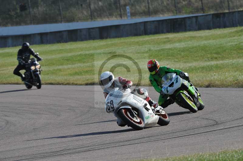 Rockingham no limits trackday;enduro digital images;event digital images;eventdigitalimages;no limits trackdays;peter wileman photography;racing digital images;rockingham raceway northamptonshire;rockingham trackday photographs;trackday digital images;trackday photos