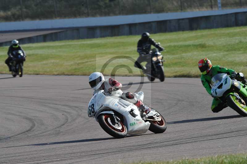 Rockingham no limits trackday;enduro digital images;event digital images;eventdigitalimages;no limits trackdays;peter wileman photography;racing digital images;rockingham raceway northamptonshire;rockingham trackday photographs;trackday digital images;trackday photos
