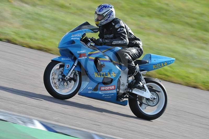 Rockingham no limits trackday;enduro digital images;event digital images;eventdigitalimages;no limits trackdays;peter wileman photography;racing digital images;rockingham raceway northamptonshire;rockingham trackday photographs;trackday digital images;trackday photos