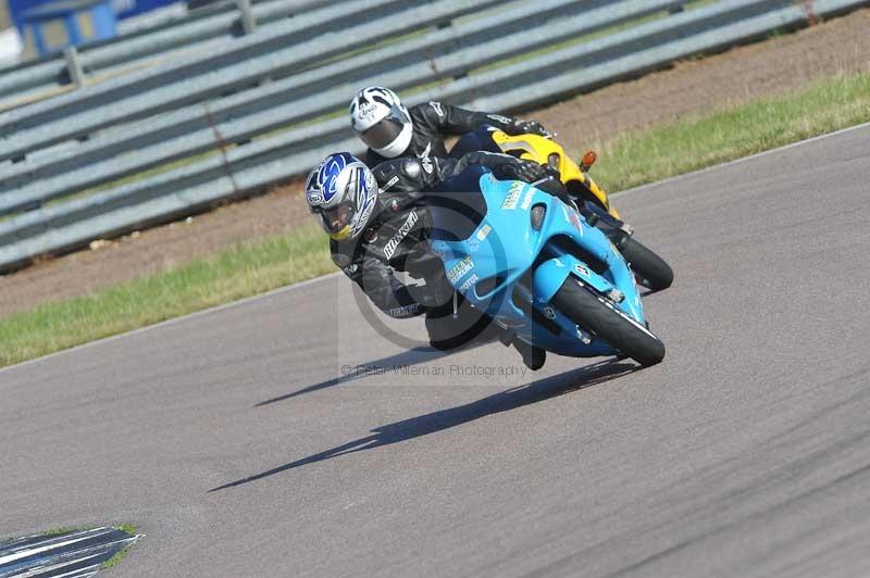 Rockingham no limits trackday;enduro digital images;event digital images;eventdigitalimages;no limits trackdays;peter wileman photography;racing digital images;rockingham raceway northamptonshire;rockingham trackday photographs;trackday digital images;trackday photos