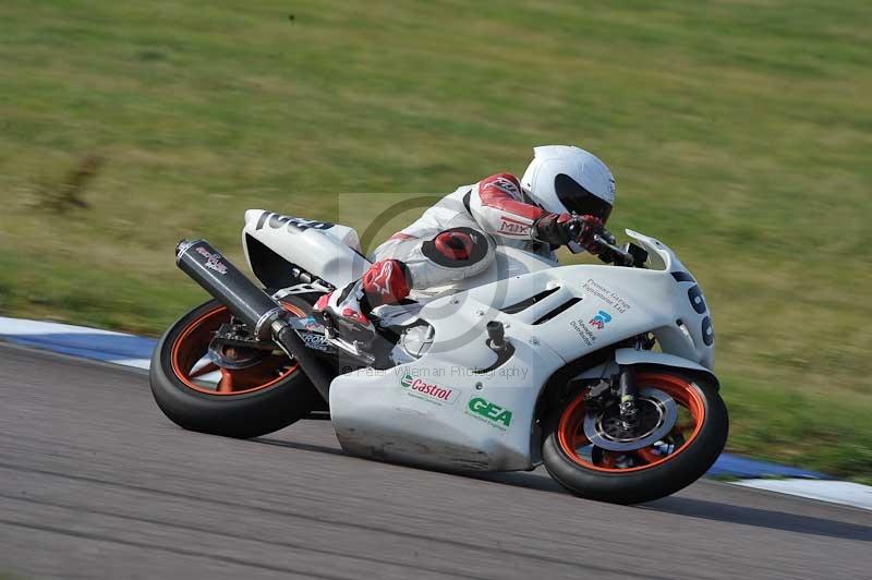 Rockingham no limits trackday;enduro digital images;event digital images;eventdigitalimages;no limits trackdays;peter wileman photography;racing digital images;rockingham raceway northamptonshire;rockingham trackday photographs;trackday digital images;trackday photos