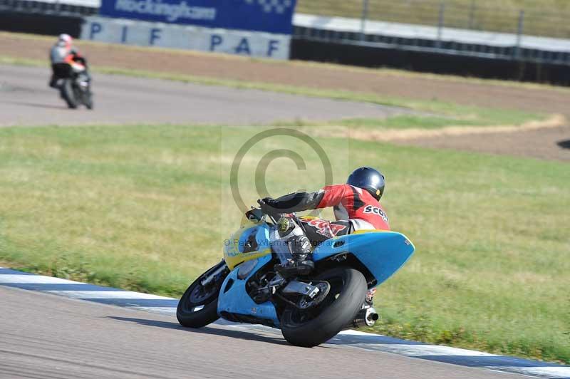 Rockingham no limits trackday;enduro digital images;event digital images;eventdigitalimages;no limits trackdays;peter wileman photography;racing digital images;rockingham raceway northamptonshire;rockingham trackday photographs;trackday digital images;trackday photos