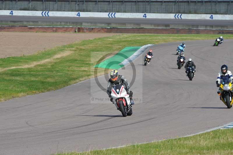 Rockingham no limits trackday;enduro digital images;event digital images;eventdigitalimages;no limits trackdays;peter wileman photography;racing digital images;rockingham raceway northamptonshire;rockingham trackday photographs;trackday digital images;trackday photos
