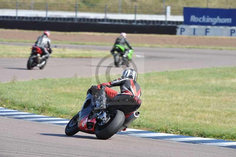 Rockingham no limits trackday;enduro digital images;event digital images;eventdigitalimages;no limits trackdays;peter wileman photography;racing digital images;rockingham raceway northamptonshire;rockingham trackday photographs;trackday digital images;trackday photos