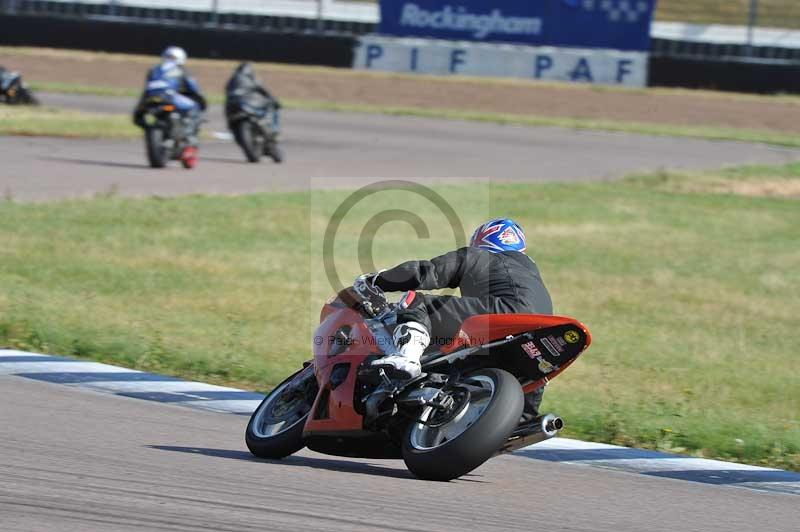 Rockingham no limits trackday;enduro digital images;event digital images;eventdigitalimages;no limits trackdays;peter wileman photography;racing digital images;rockingham raceway northamptonshire;rockingham trackday photographs;trackday digital images;trackday photos