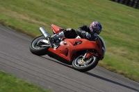 Rockingham-no-limits-trackday;enduro-digital-images;event-digital-images;eventdigitalimages;no-limits-trackdays;peter-wileman-photography;racing-digital-images;rockingham-raceway-northamptonshire;rockingham-trackday-photographs;trackday-digital-images;trackday-photos