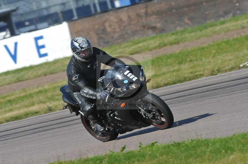 Rockingham no limits trackday;enduro digital images;event digital images;eventdigitalimages;no limits trackdays;peter wileman photography;racing digital images;rockingham raceway northamptonshire;rockingham trackday photographs;trackday digital images;trackday photos
