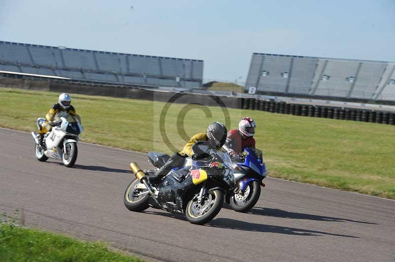 Rockingham no limits trackday;enduro digital images;event digital images;eventdigitalimages;no limits trackdays;peter wileman photography;racing digital images;rockingham raceway northamptonshire;rockingham trackday photographs;trackday digital images;trackday photos