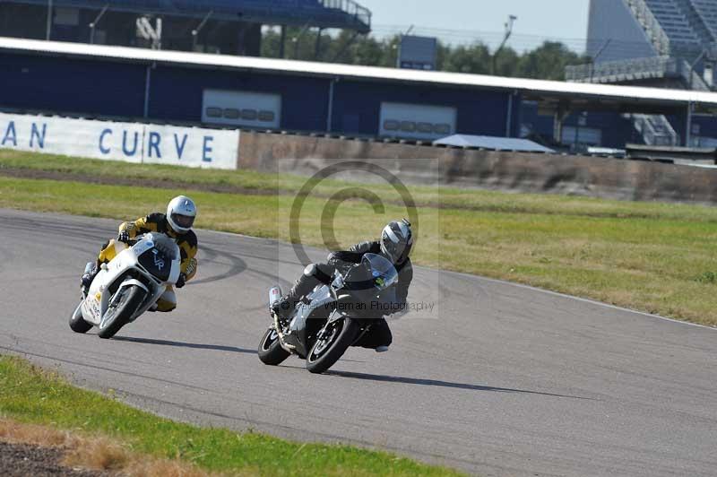 Rockingham no limits trackday;enduro digital images;event digital images;eventdigitalimages;no limits trackdays;peter wileman photography;racing digital images;rockingham raceway northamptonshire;rockingham trackday photographs;trackday digital images;trackday photos