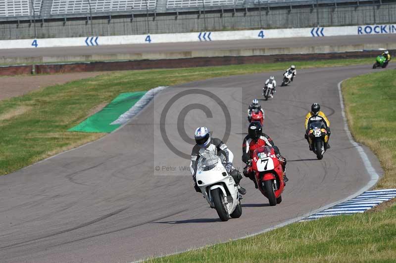 Rockingham no limits trackday;enduro digital images;event digital images;eventdigitalimages;no limits trackdays;peter wileman photography;racing digital images;rockingham raceway northamptonshire;rockingham trackday photographs;trackday digital images;trackday photos