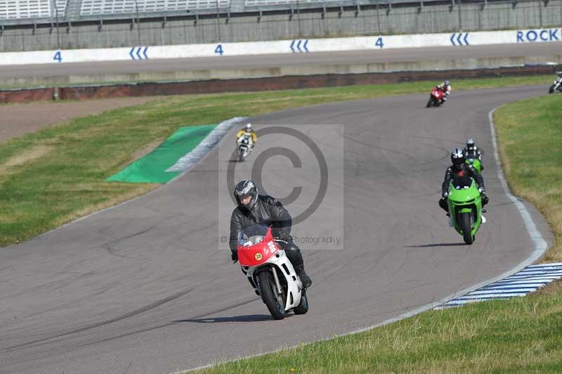 Rockingham no limits trackday;enduro digital images;event digital images;eventdigitalimages;no limits trackdays;peter wileman photography;racing digital images;rockingham raceway northamptonshire;rockingham trackday photographs;trackday digital images;trackday photos