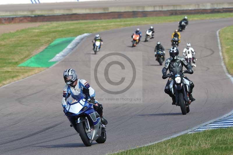 Rockingham no limits trackday;enduro digital images;event digital images;eventdigitalimages;no limits trackdays;peter wileman photography;racing digital images;rockingham raceway northamptonshire;rockingham trackday photographs;trackday digital images;trackday photos