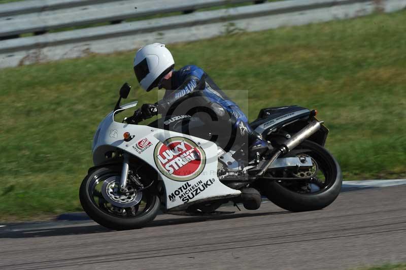 Rockingham no limits trackday;enduro digital images;event digital images;eventdigitalimages;no limits trackdays;peter wileman photography;racing digital images;rockingham raceway northamptonshire;rockingham trackday photographs;trackday digital images;trackday photos