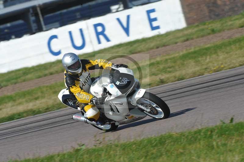 Rockingham no limits trackday;enduro digital images;event digital images;eventdigitalimages;no limits trackdays;peter wileman photography;racing digital images;rockingham raceway northamptonshire;rockingham trackday photographs;trackday digital images;trackday photos
